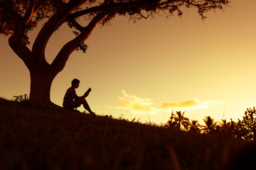 王牌电视怎么调出电视频道