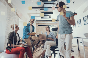 戌时出生的男孩命运 在戌时出生的男孩好吗