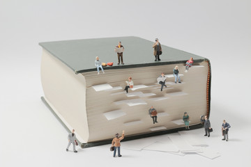 （哦）和（噢）有什么区别？