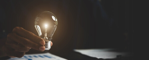 植物补光灯和普通灯的区别