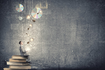 戌时出生的男孩命运 在戌时出生的男孩好吗